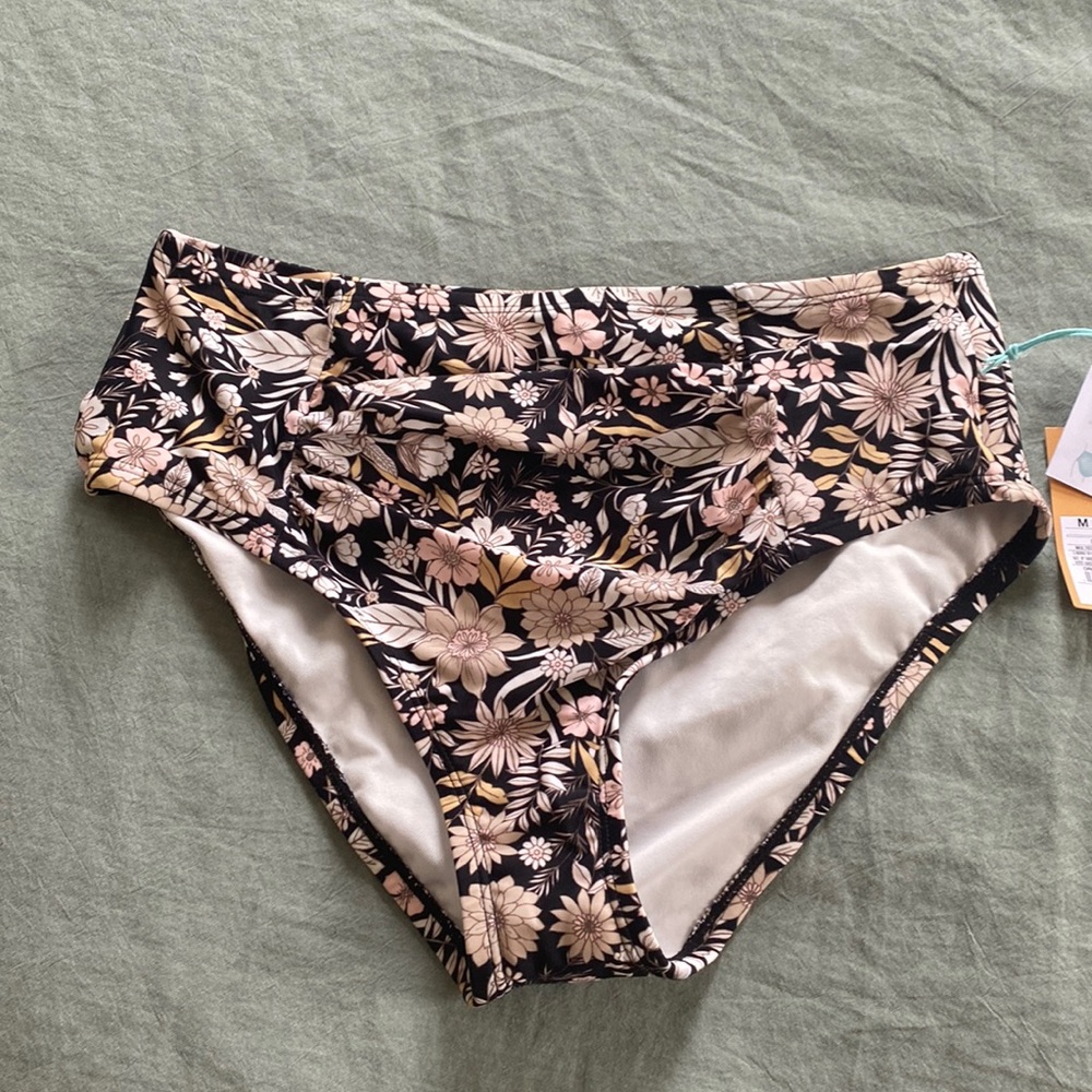 Kona Sol Brand new medium sized bathing suit bottom high waisted